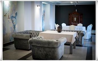 Kameralna sala – Złoty Pałac