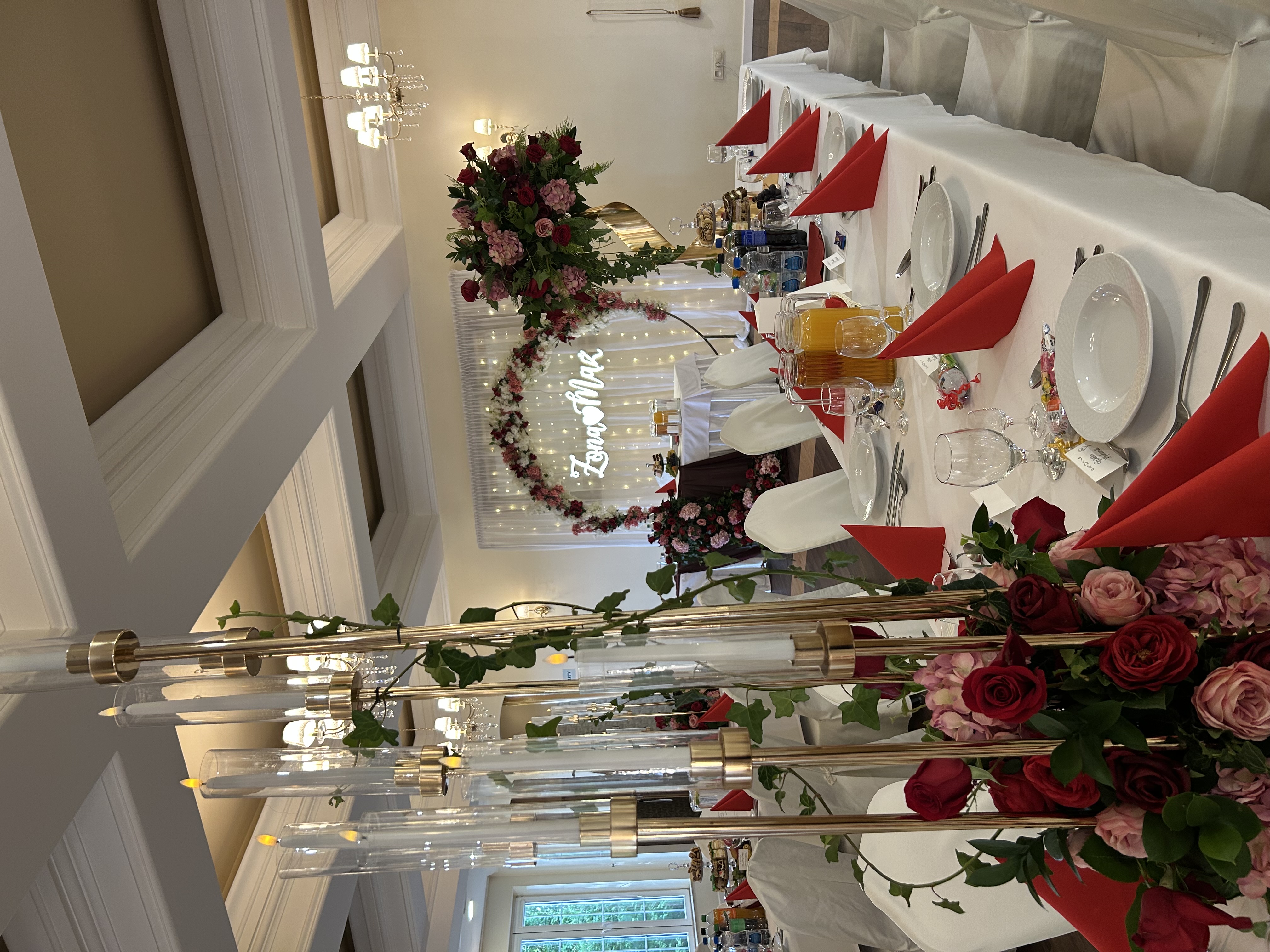 Sala Złota z dekoracjami kwiatowymi